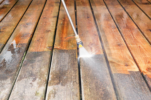 Post-Construction Pressure Washing in Lakeside, FL
